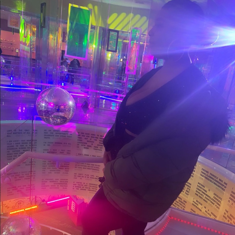 Meet your Posher, Destinee